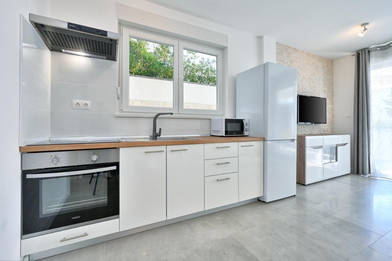 Relax Apartments Novalja Dış mekan fotoğraf