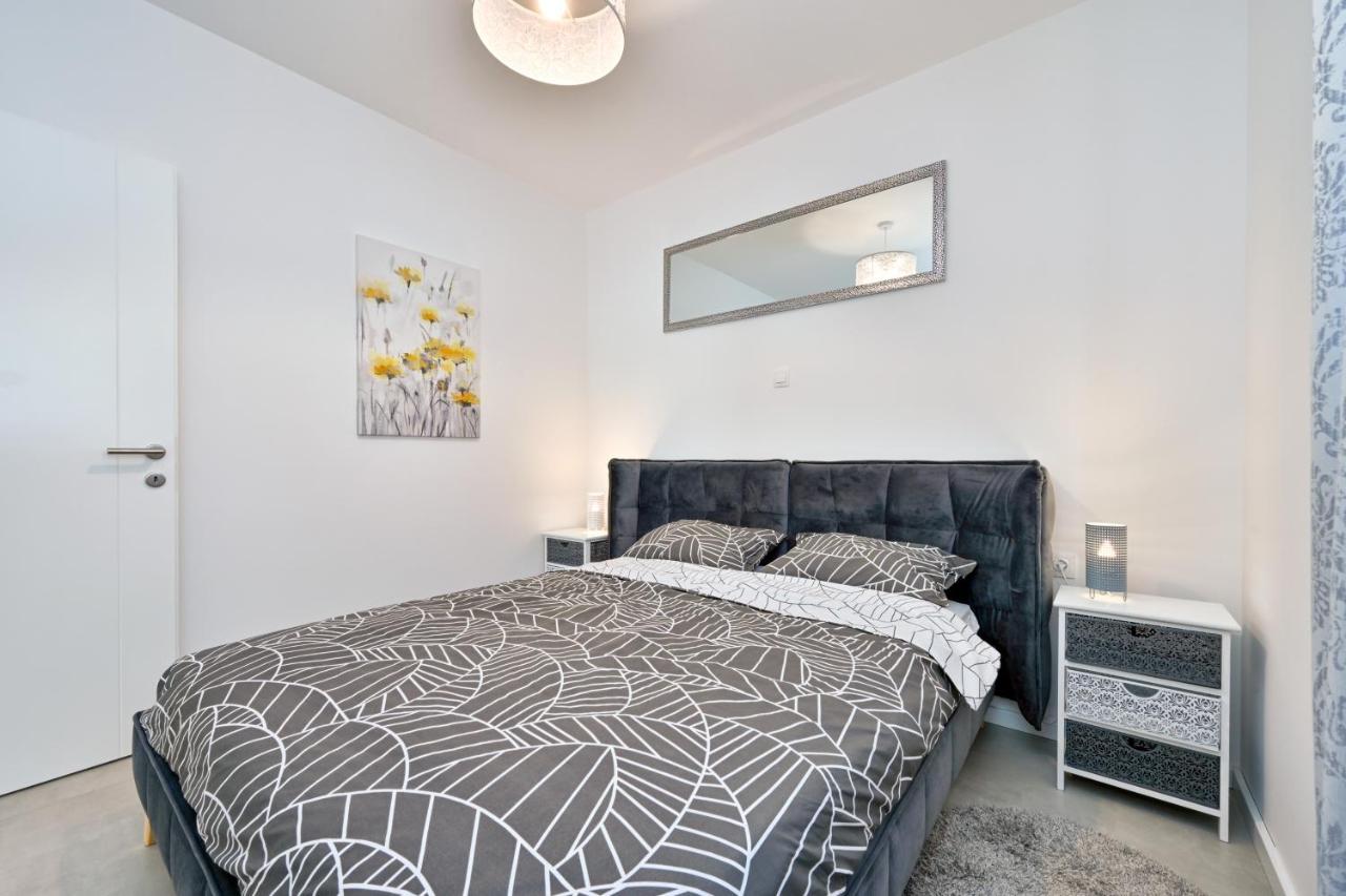 Relax Apartments Novalja Dış mekan fotoğraf