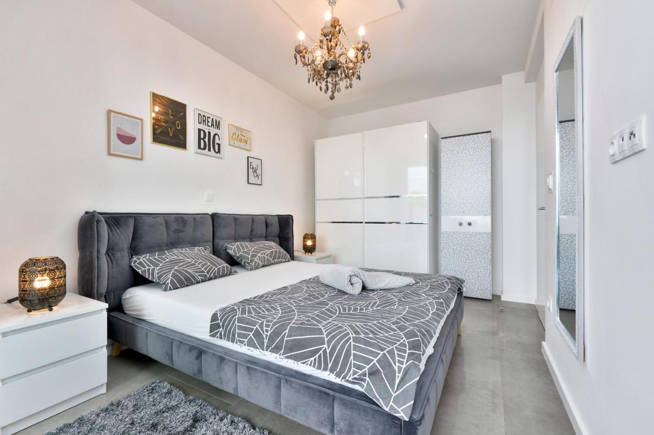 Relax Apartments Novalja Dış mekan fotoğraf
