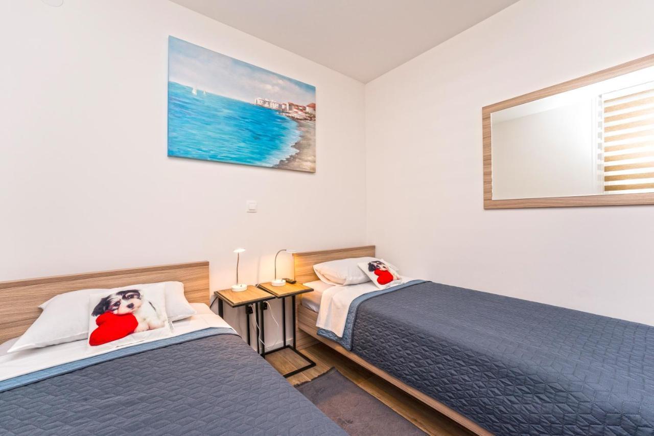 Relax Apartments Novalja Dış mekan fotoğraf